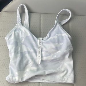 Brand new, never worn, size 0 lulu align top!!